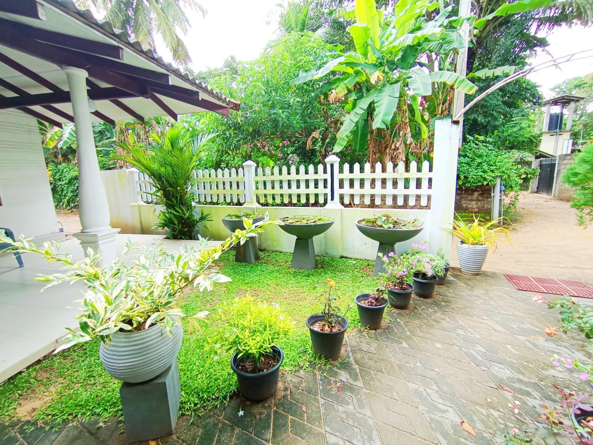 S & K Resort Mirissa Exterior photo